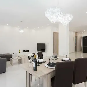  Apartment Despina's Luxury Downtown