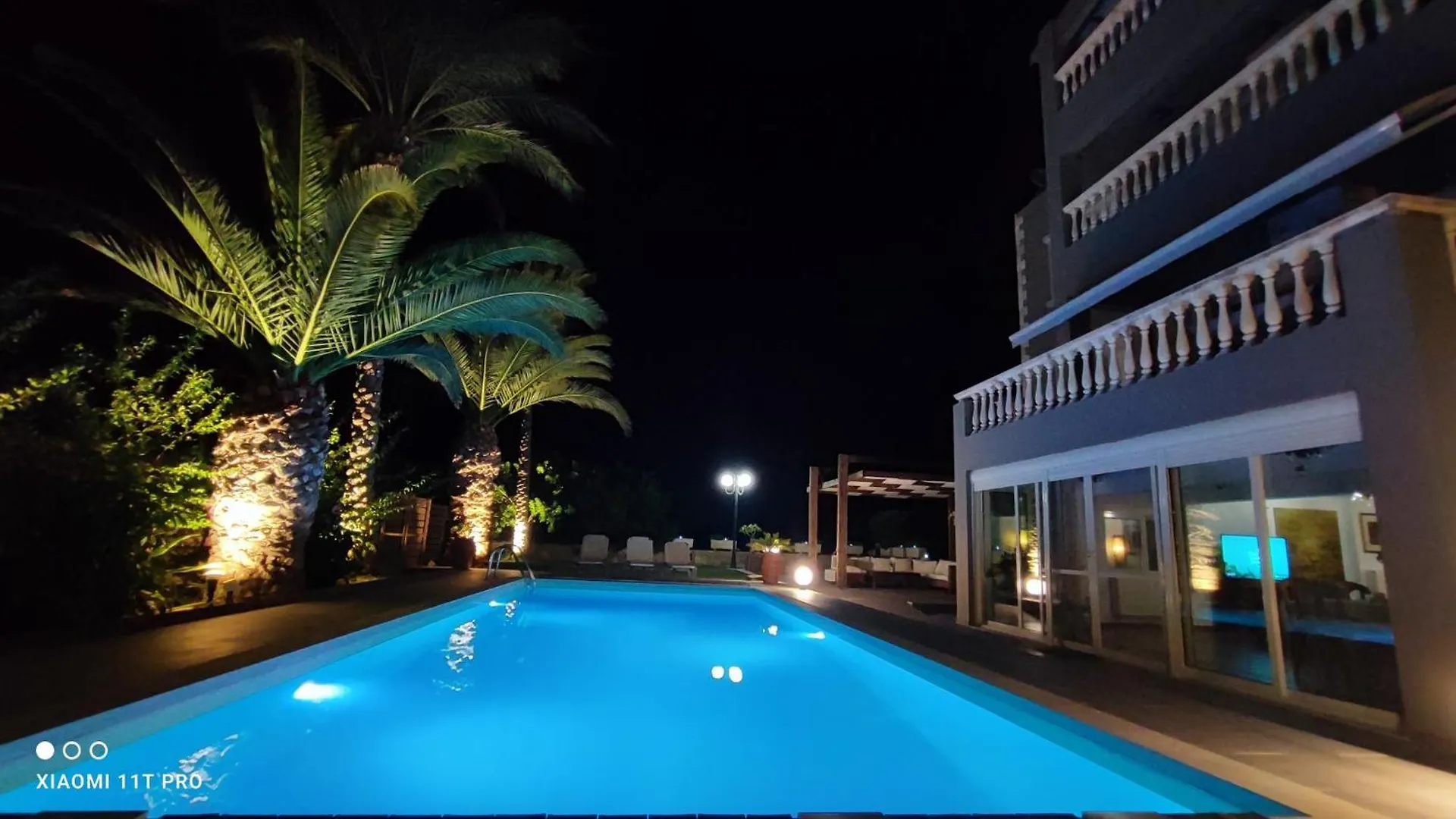 Villa Living E-Motion Goúrnes